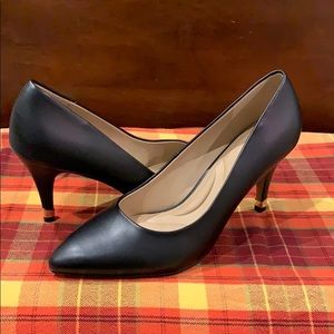 APT.9 DEFINED COMFORT-APRUBI BLACK HEEL NEW!🎀🎄